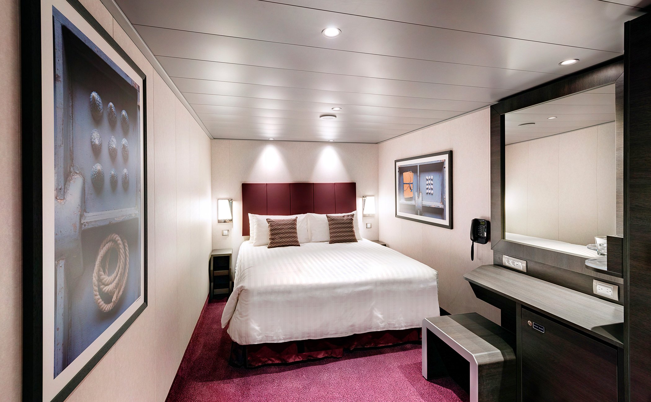 MSC Meraviglia Cabin: Interior 06 MSC Meraviglia Cabin: Interior 06
