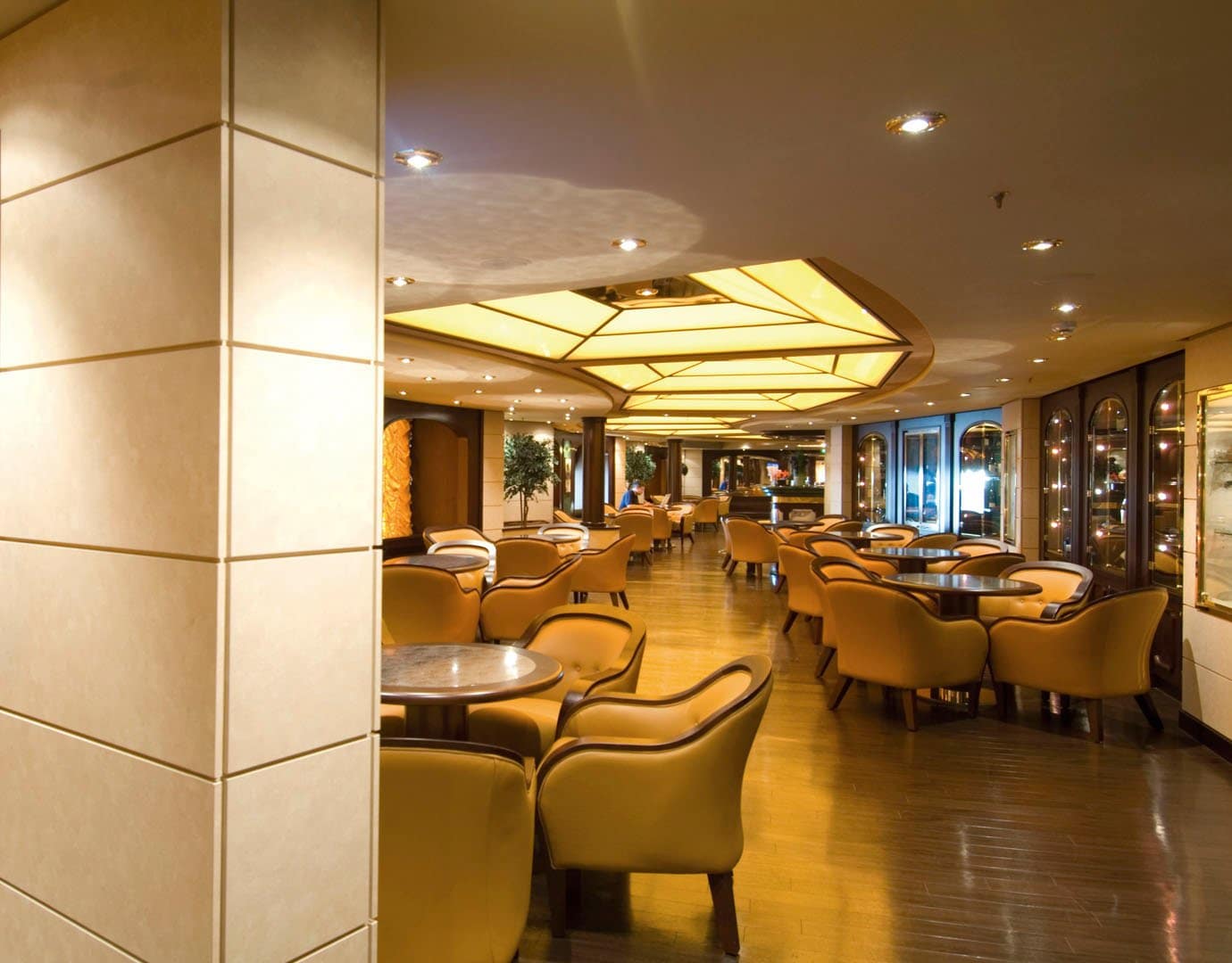 MSC Orchestra Restaurant And Bar La Cantinella Wine Bar 06 MSC Orchestra Restaurant And Bar La Cantinella Wine Bar 06